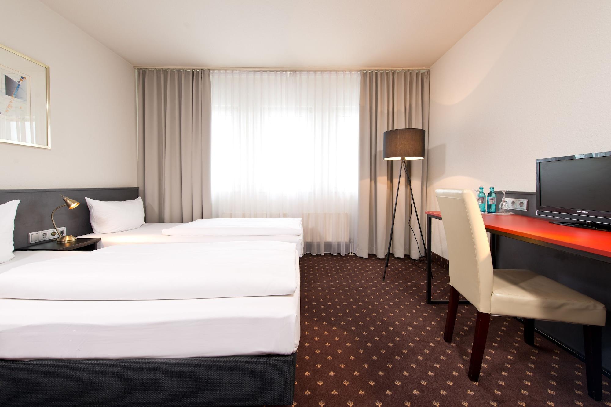 Achat Hotel Hockenheim Esterno foto