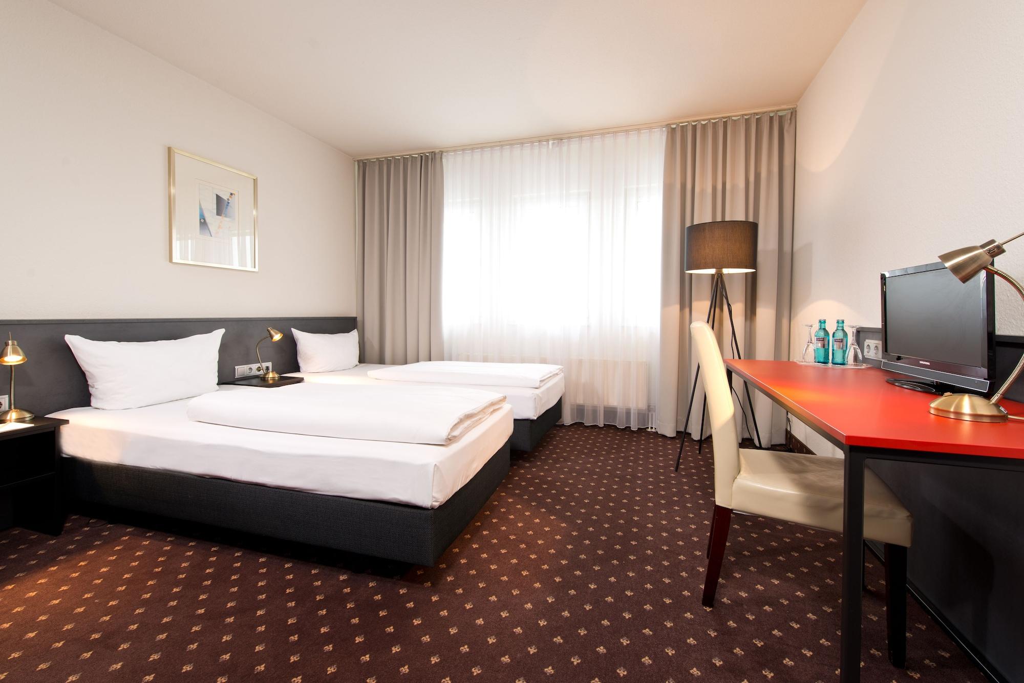 Achat Hotel Hockenheim Esterno foto