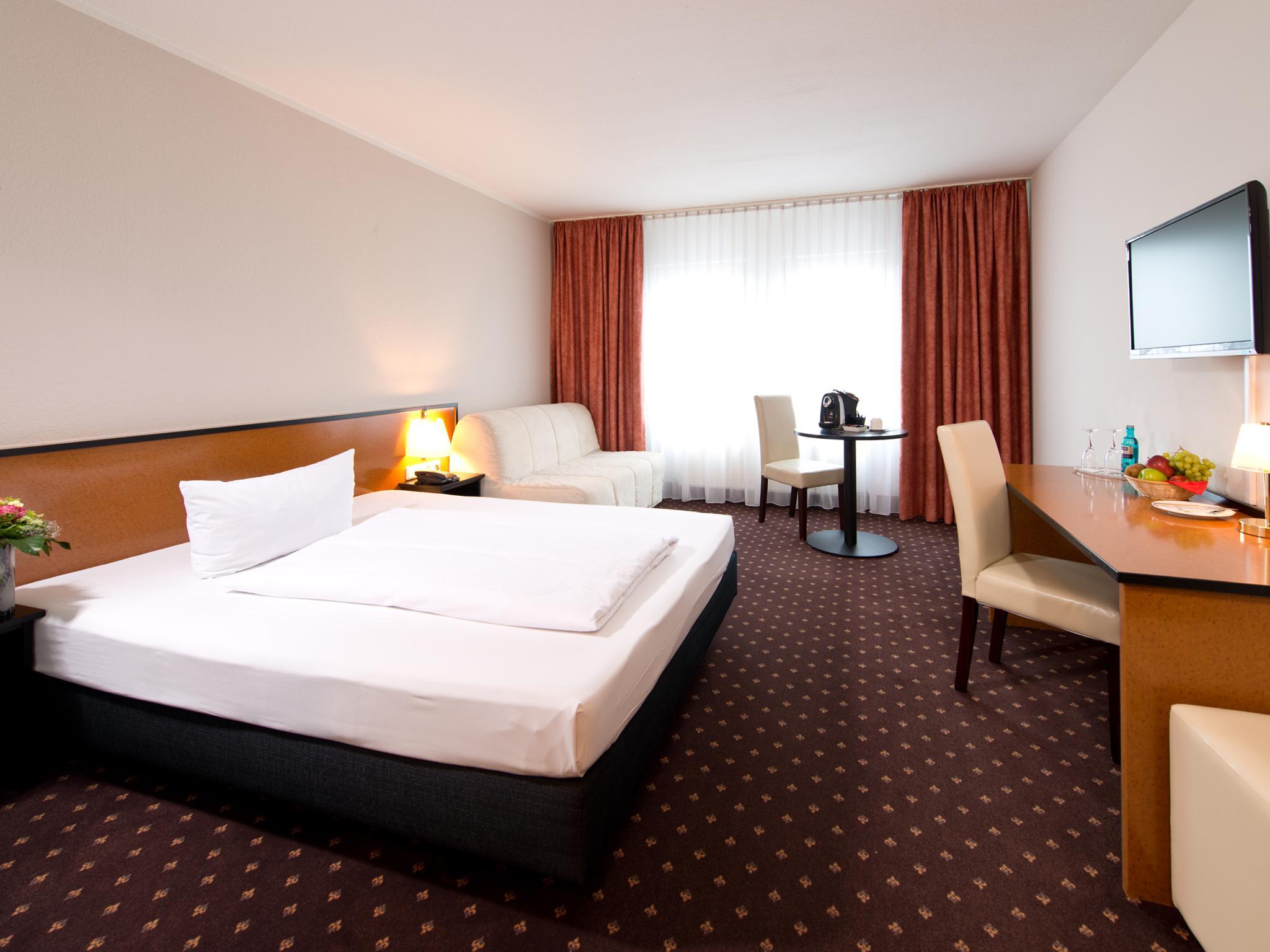 Achat Hotel Hockenheim Esterno foto