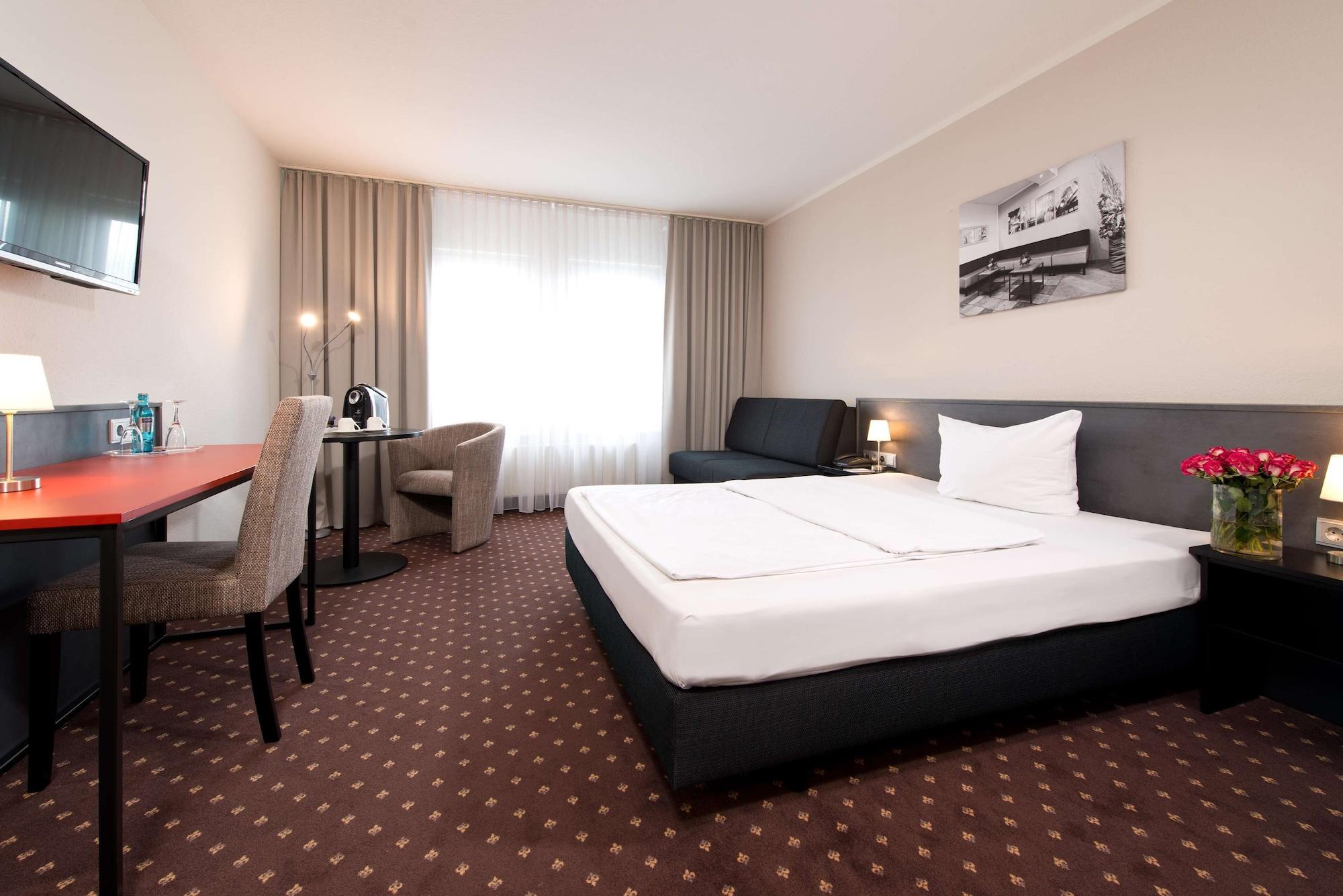 Achat Hotel Hockenheim Esterno foto