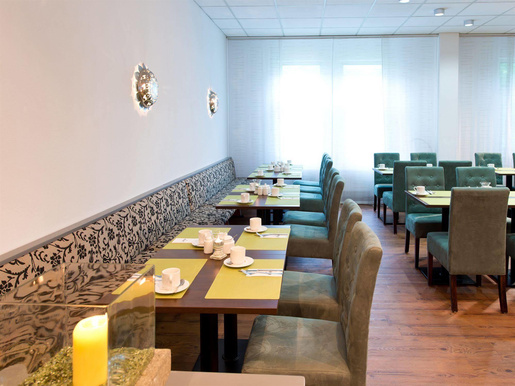 Achat Hotel Hockenheim Esterno foto